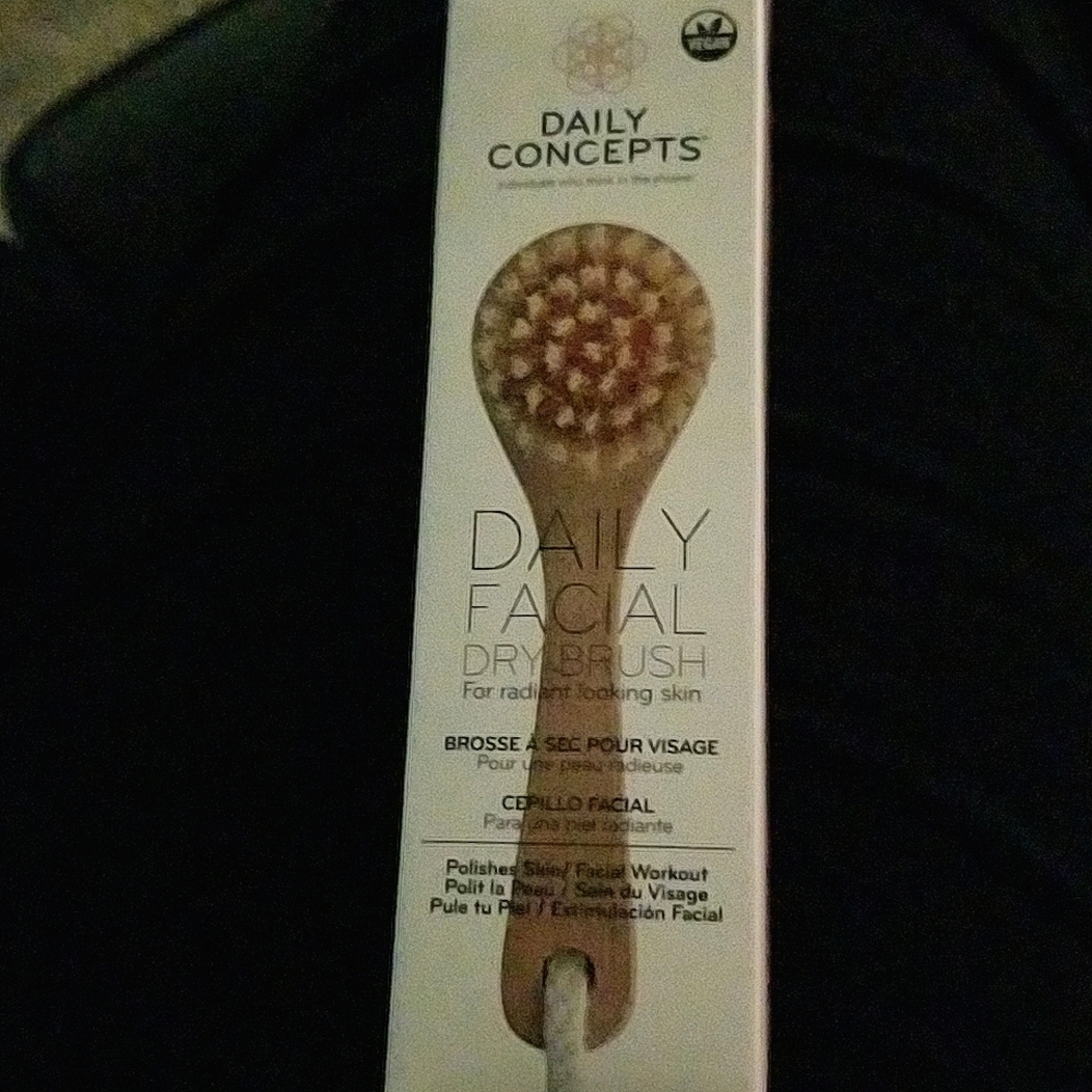 Daily concepts dry brush